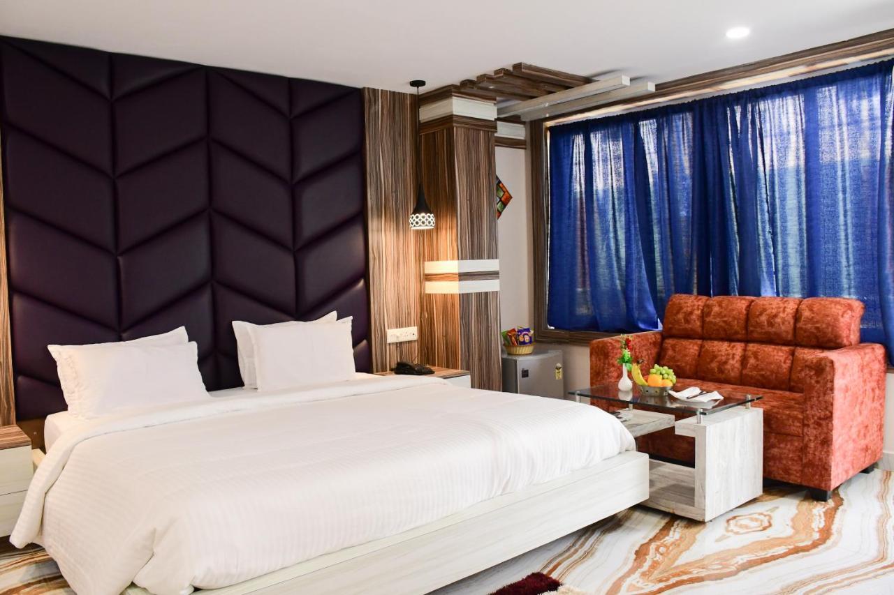 Mahasuara Palace Hotel *